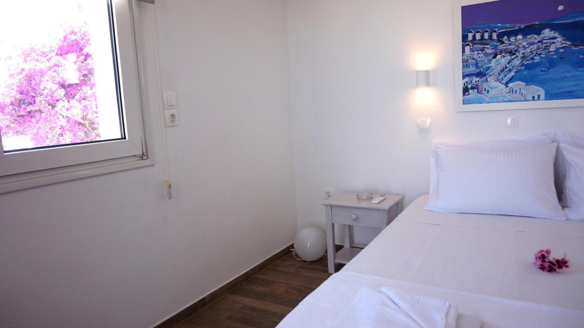 Hotel Maria Elena - *